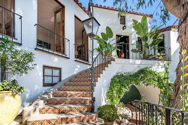 Spanish style home for rent in Los Angeles